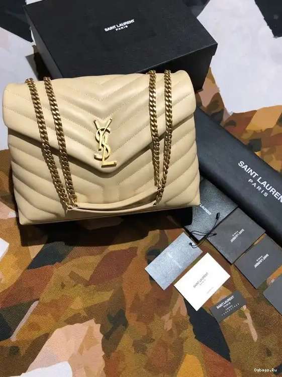 LOULOU YSL MEDIUM 0528
